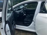 Toyota Prius 1.8-l-VVT-i Plug-in - - Toyota Prius: V