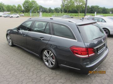 Mercedes E 200 - 4
