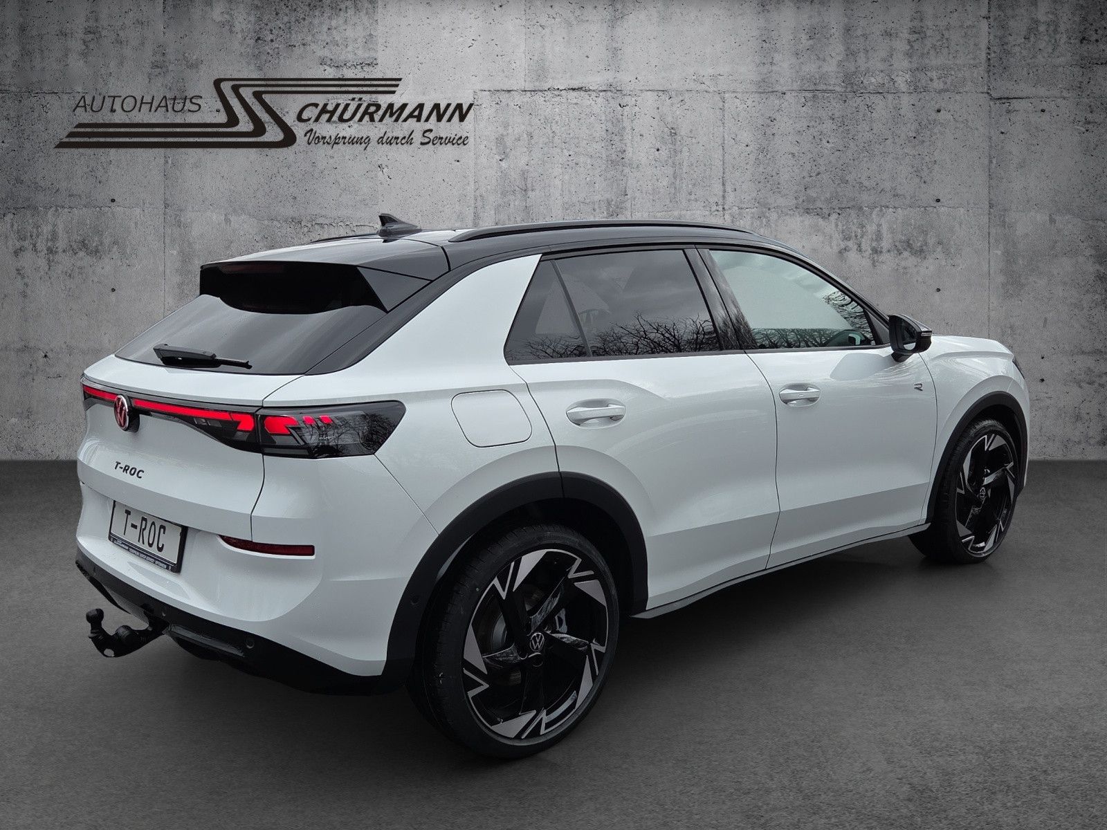 T-Roc neu R-Line 1.5 eTSI OPF DSG Pano AHK