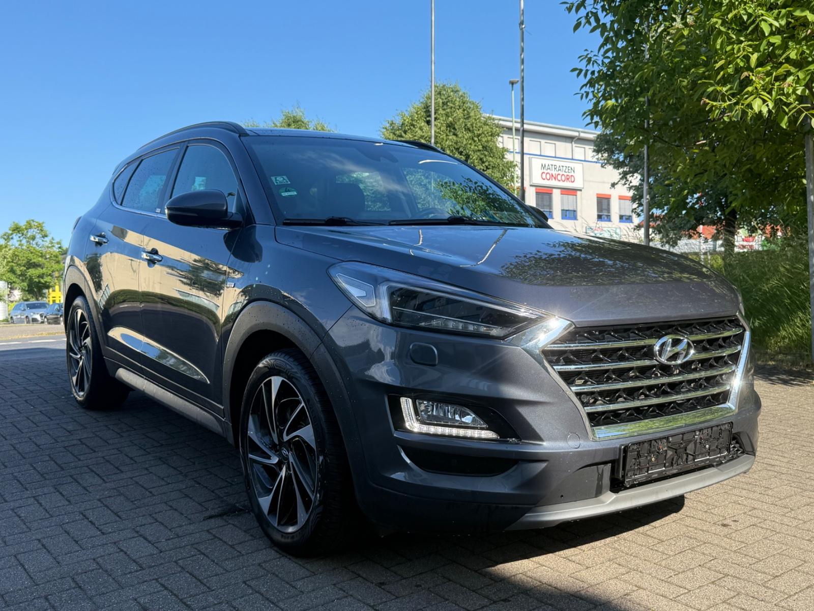 Hyundai TUCSON 2.0 CRDi Auto Premium 4WD