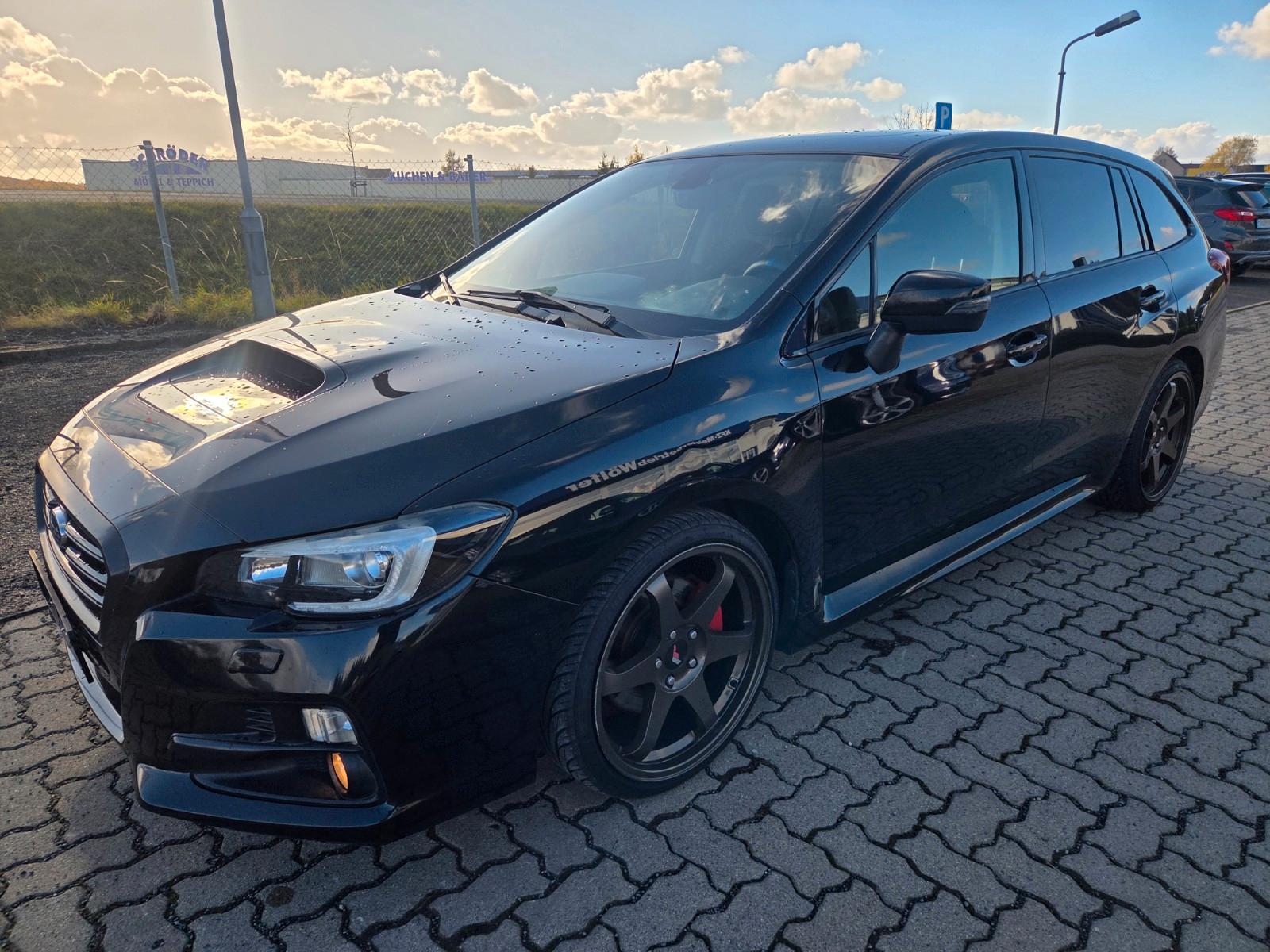 Subaru Levorg 2015 — rear view
