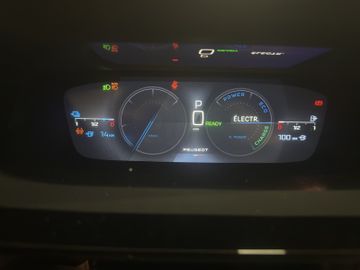 Peugeot 408 GT Plug-In Hybrid 225 360+AHK+PANO+Navi+SHZ