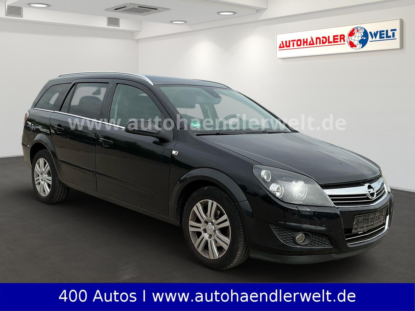 Opel Astra 2009 — interior