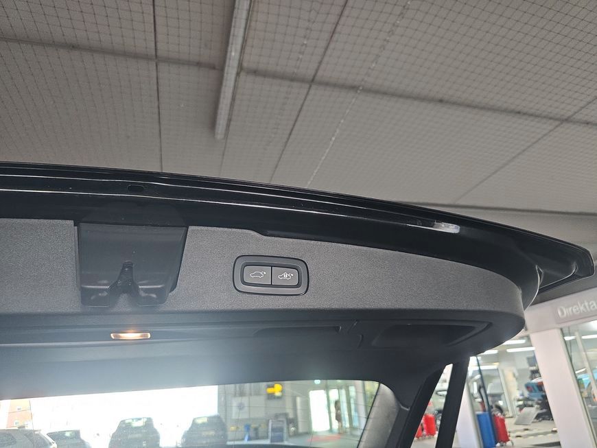 Volvo V60 T6 AWD Recharge Plus Bright foto 18
