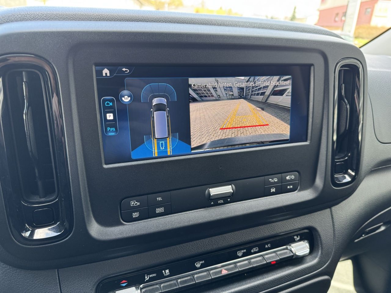Fahrzeugabbildung Mercedes-Benz Vito 116CDI Tourer Pro 4x4 lang Klima*2Schiebet.