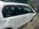 Volkswagen up! 1.0 55kW move up! move up! Panoramadach - gebrauchte VW up! aus dem Jahr 2013