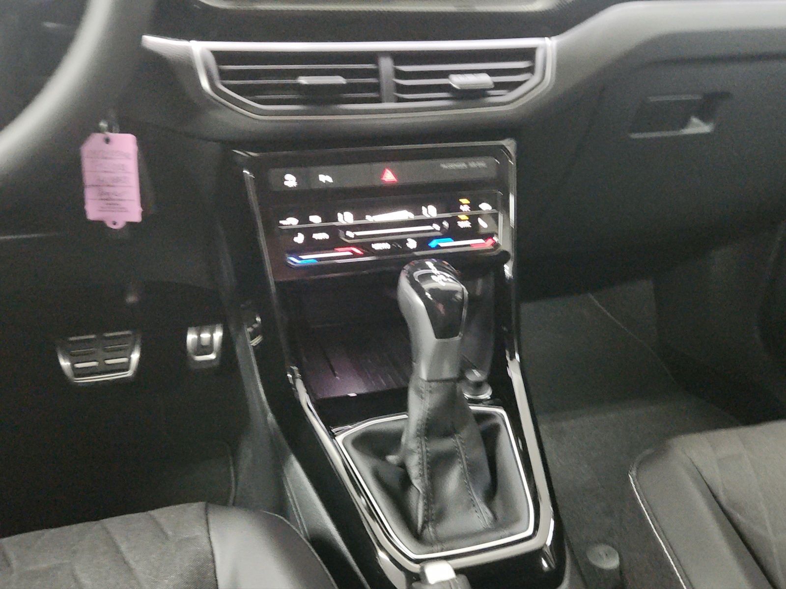 Volkswagen T-Cross - Bild 18