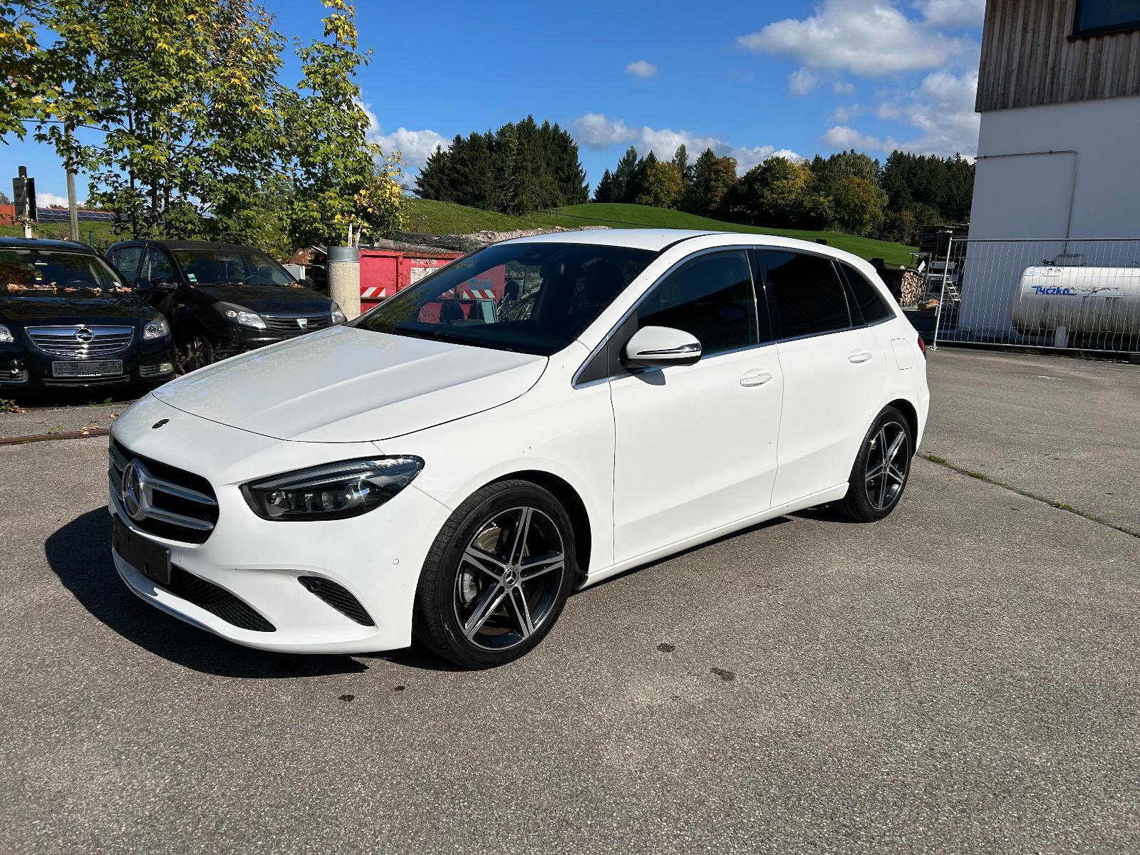 Mercedes-Benz B 180 d DCT***Navi*Kamera*Led*MBeam*Alu***