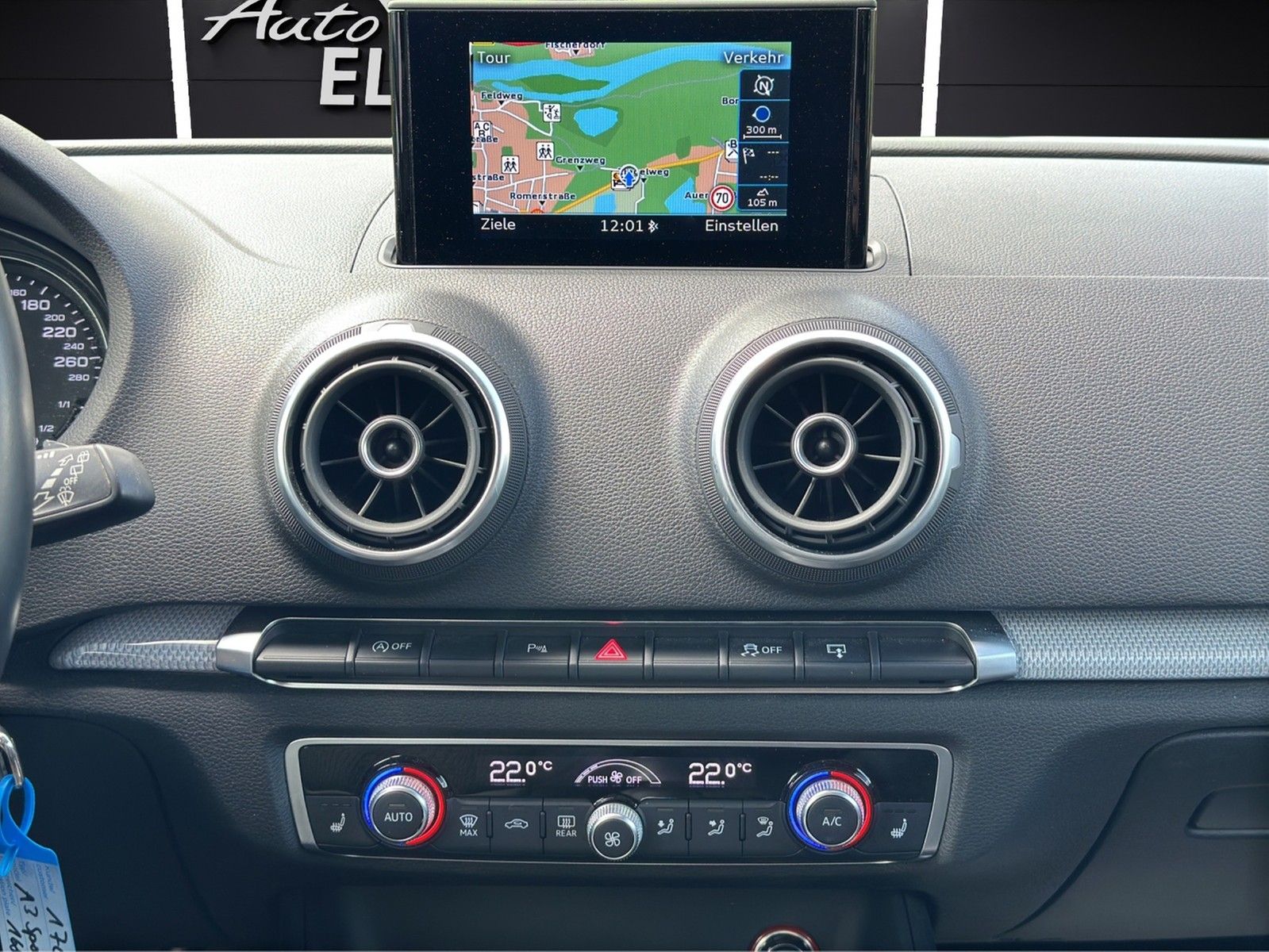 Fahrzeugabbildung Audi A3 Sportback TSI Ambiente S-tronic AHK Xenon Nav