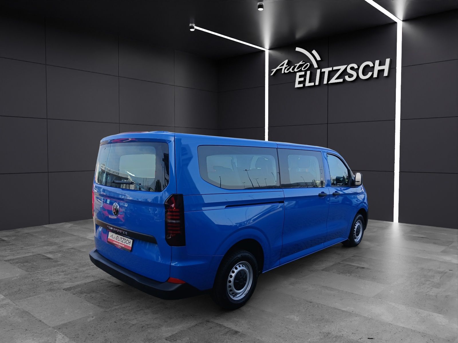 Fahrzeugabbildung Volkswagen T7 Transporter Kombi TDI LR KLIMA RFK PDK