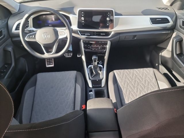 Fahrzeugabbildung Volkswagen T-Roc 1.5 TSI MOVE SHZ APP-CONNECT LED PDC KLIMA