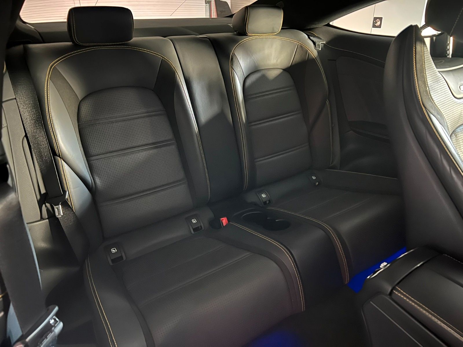 Fahrzeugabbildung Mercedes-Benz C 63 S AMG/DRIVERS PACKAGE/AMG ABGAS./BURMESTER