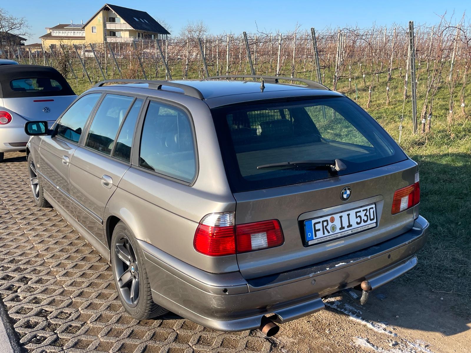BMW 530i A Touring Lifestyle in sterlinggrau