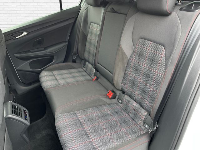 Fahrzeugabbildung Volkswagen Golf VIII GTI 2.0 TSI DSG KLIMA LED NAVI ALU