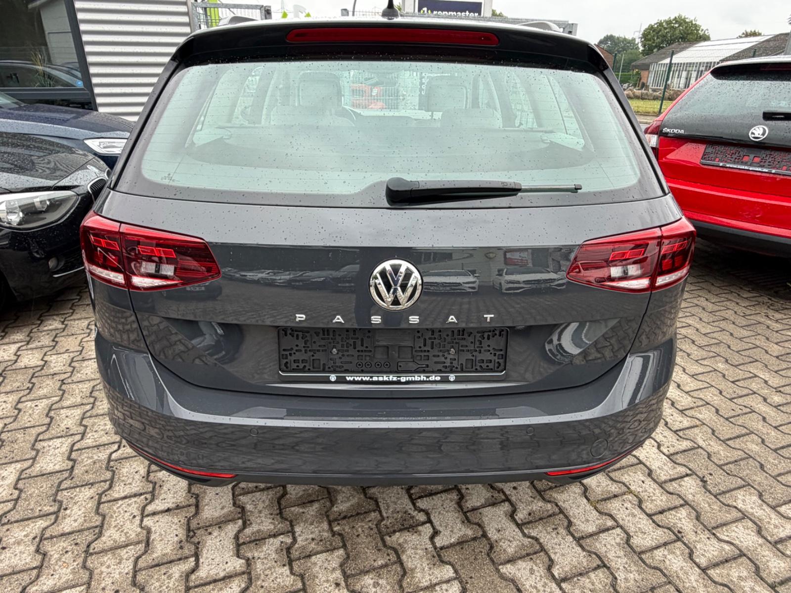 Volkswagen Passat Business LEDER KLIMA LES ALU ́S, миниатюра 8