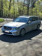 Mercedes-Benz C 300 CDI 4MATIC T AMG SITZBELÜFTUNG H&K KEYLESS - Mercedes-Benz Kombi aus dem Jahr 2011