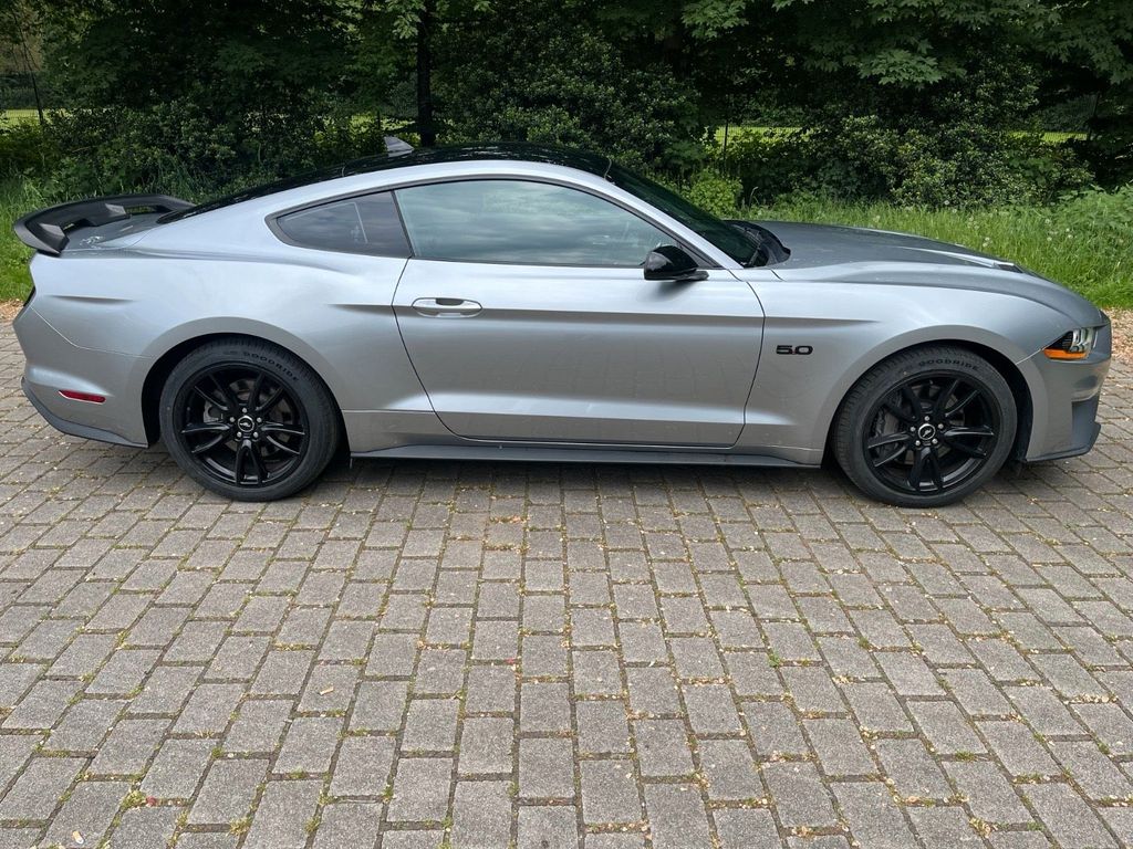 Image of Ford Mustang