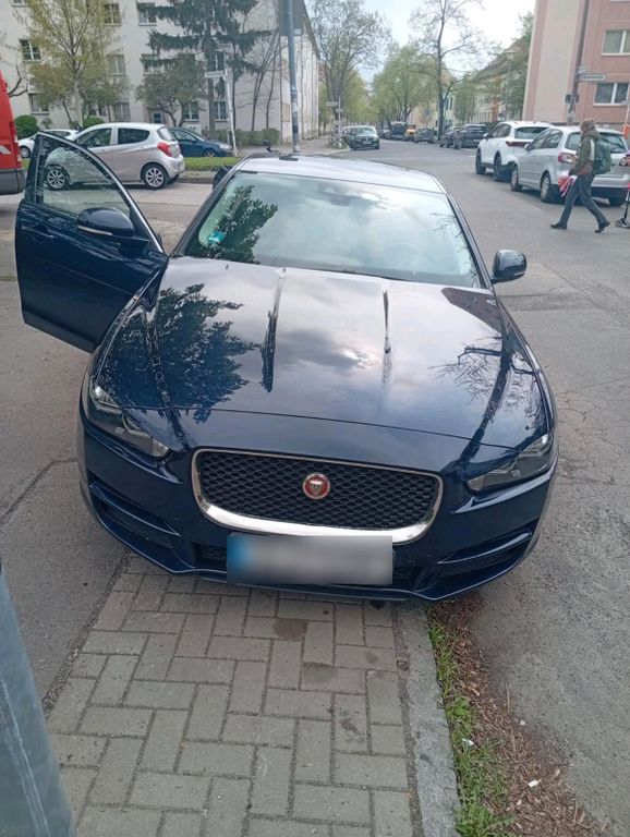 Image of Jaguar XE