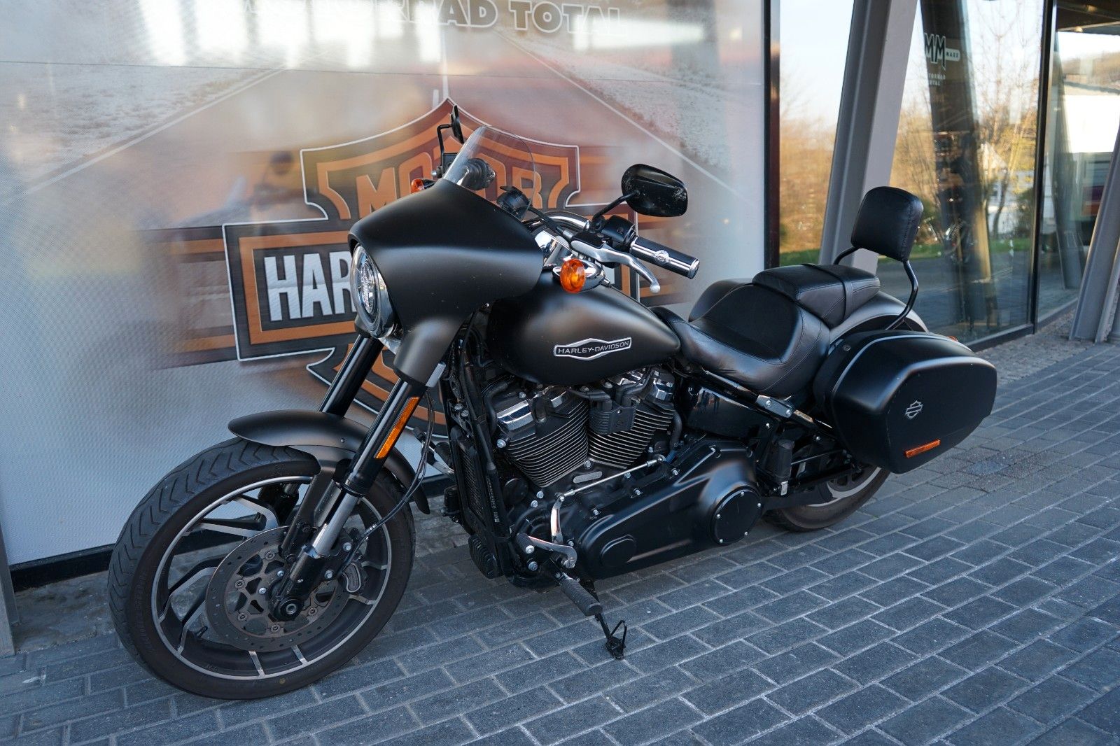 Fahrzeugabbildung Harley-Davidson Sport Glide 107 - MY20 - Guter Zustand - Jekill