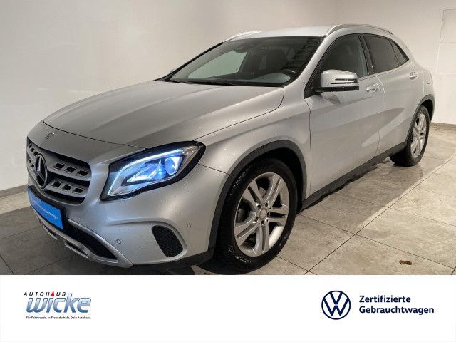 Mercedes-Benz GLA -Klasse GLA 200 NAVI KLIMA AHK RÜCKFAHRKAME