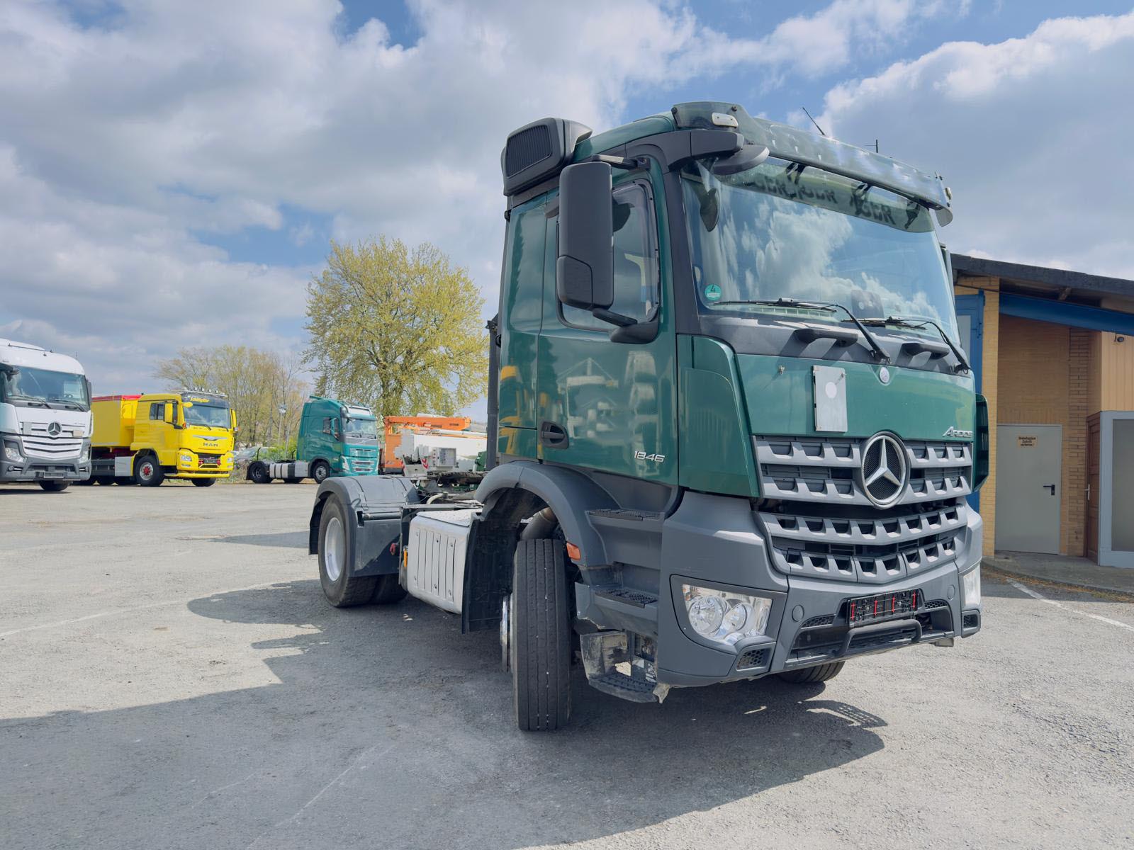 Mercedes-Benz Arocs 1846  Hydrodrive 4x4, Intrader Schubboden