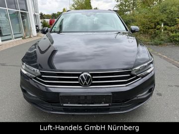 Volkswagen Passat Variant - 2