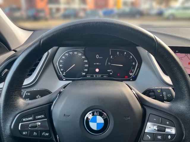 BMW 118 i Advantage Navi  Sitzheizung