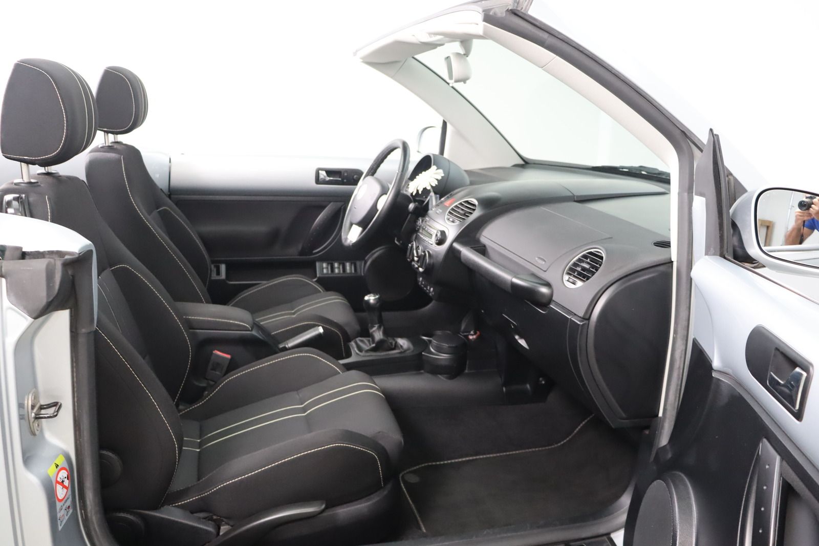 Fahrzeugabbildung Volkswagen New Beetle 1.6 Freestyle Cabriolet * Klima * PDC