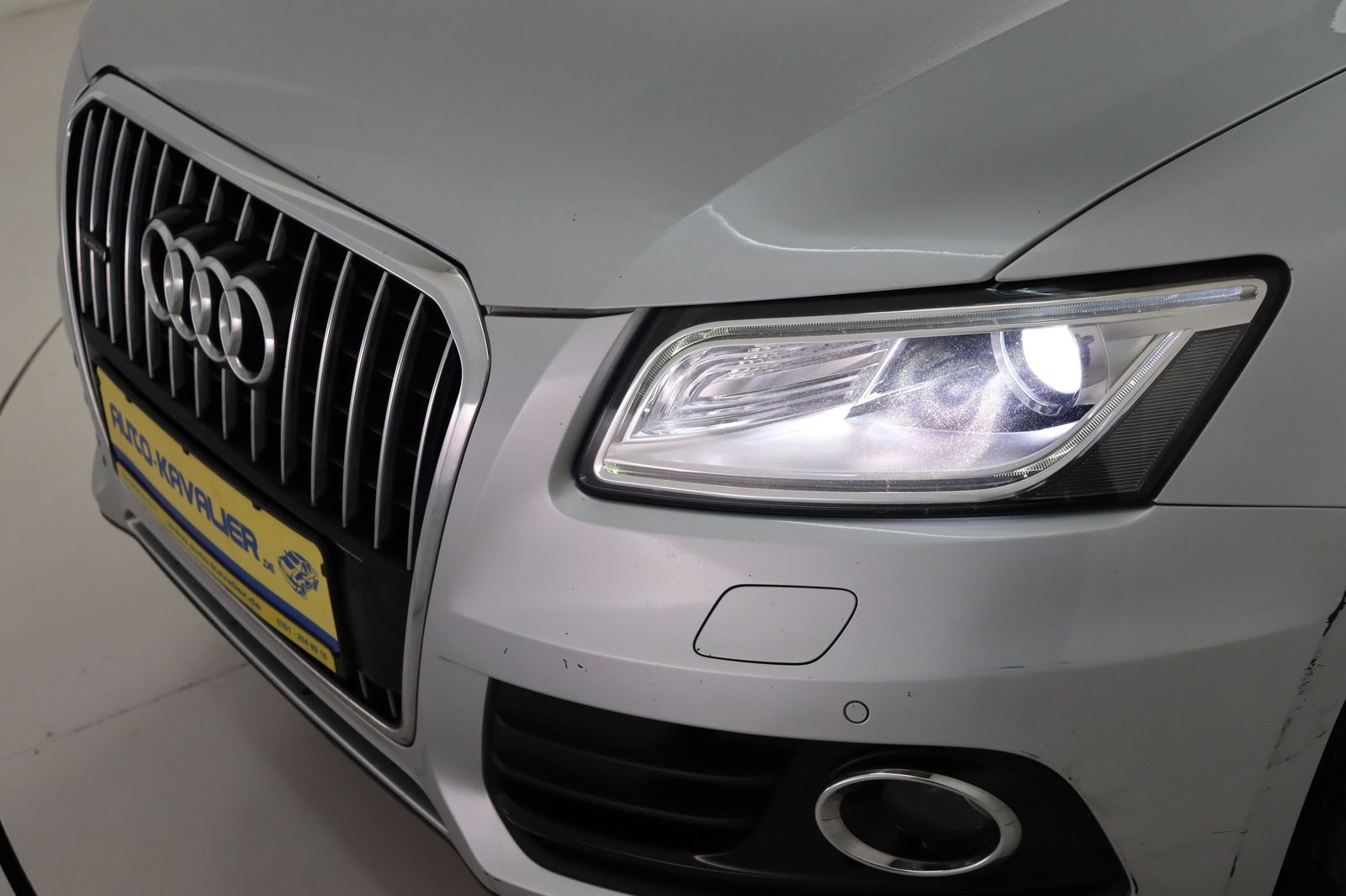 Fahrzeugabbildung Audi Q5 3.0 TDI quattro S- line * Bi- Xe