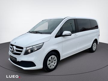 Mercedes V 220 - 3