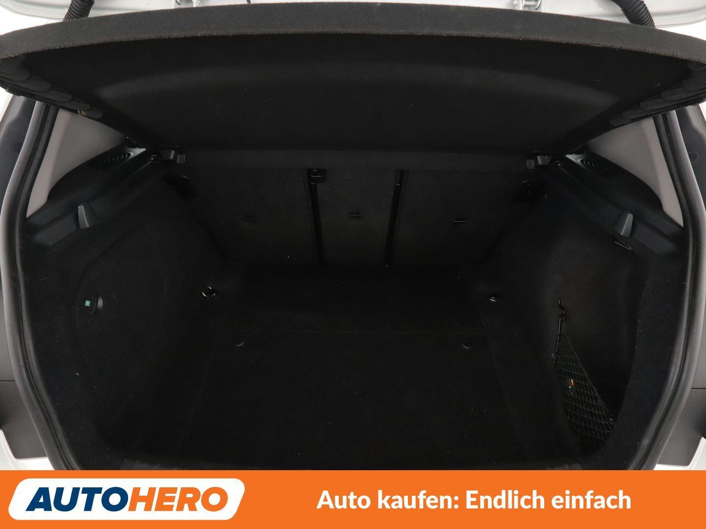 BMW 1er 118i Advantage*NAVI*TEMPO*PDC*SHZ*KLIMA*