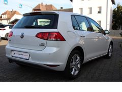Fahrzeugabbildung Volkswagen Golf VII Comfortl.*DSG*Klimatronic*Kamera!*WiPa!