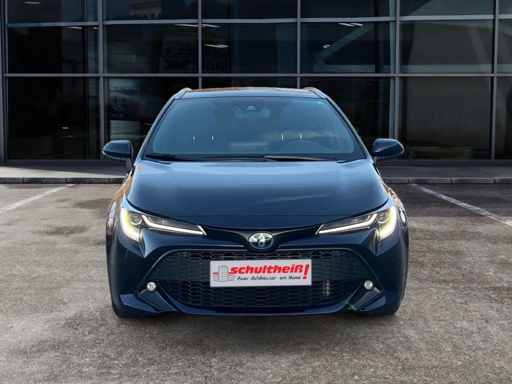 Fahrzeugabbildung Toyota Corolla 1.8 Hybrid Touring Sports Team Deutschla