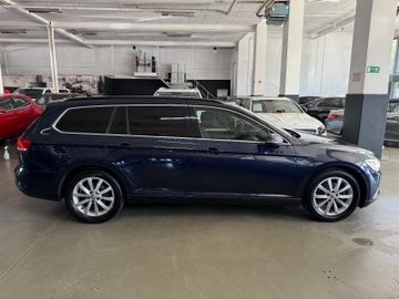 Volkswagen Passat - 7