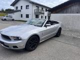 Ford Mustang - Ford Mustang aus 2010: Cabrio
