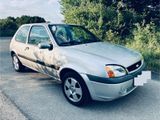 Ford Fiesta mit frisch bestandener HU 06/2027 - Ford Fiesta aus 2001