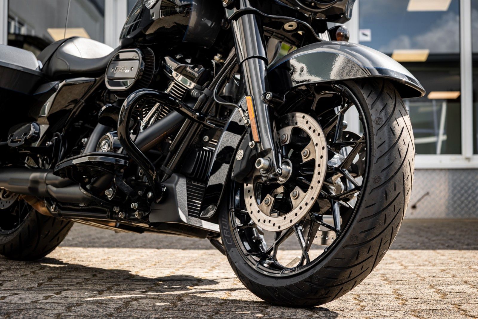 Fahrzeugabbildung Harley-Davidson Street Glide Special FLHXS
