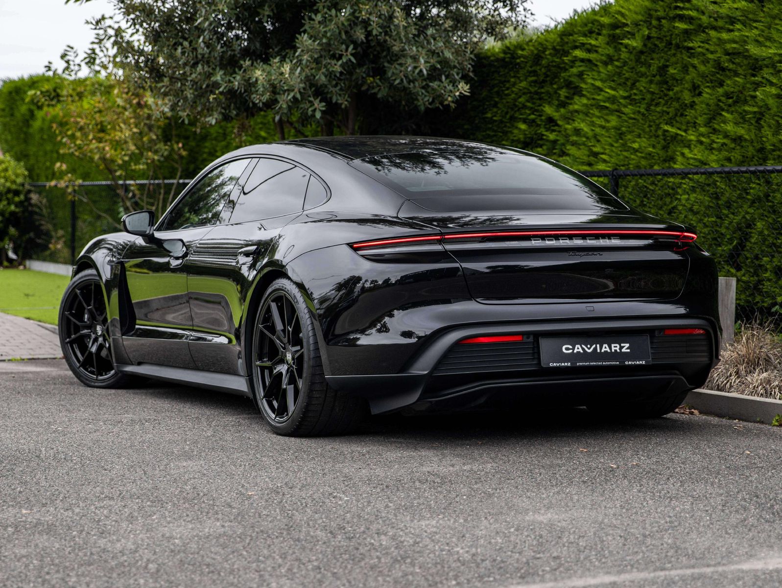 Porsche Taycan FACELIFT BATT+/PANO/AIR/21 RS/HDMATRIX/CH imagem 2