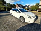 Toyota Avensis Combi T27 2.2 D-4D  - Toyota Avensis in Osnabrück
