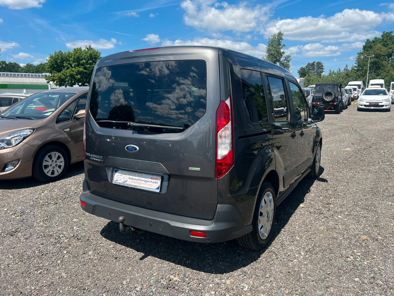 Ford Tourneo Connect Trend 1-Hand Scheckheftgepflegt