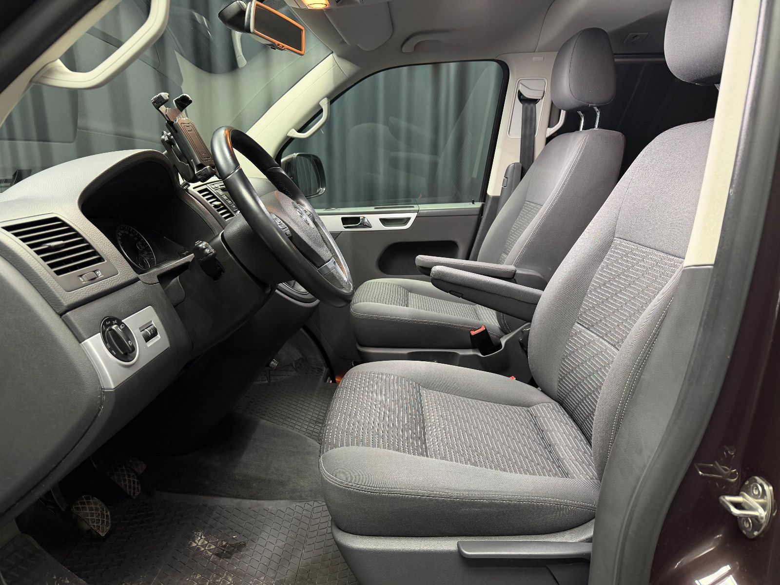 Fahrzeugabbildung Volkswagen Volkswagen T5 Multivan Comfortline 4Motion