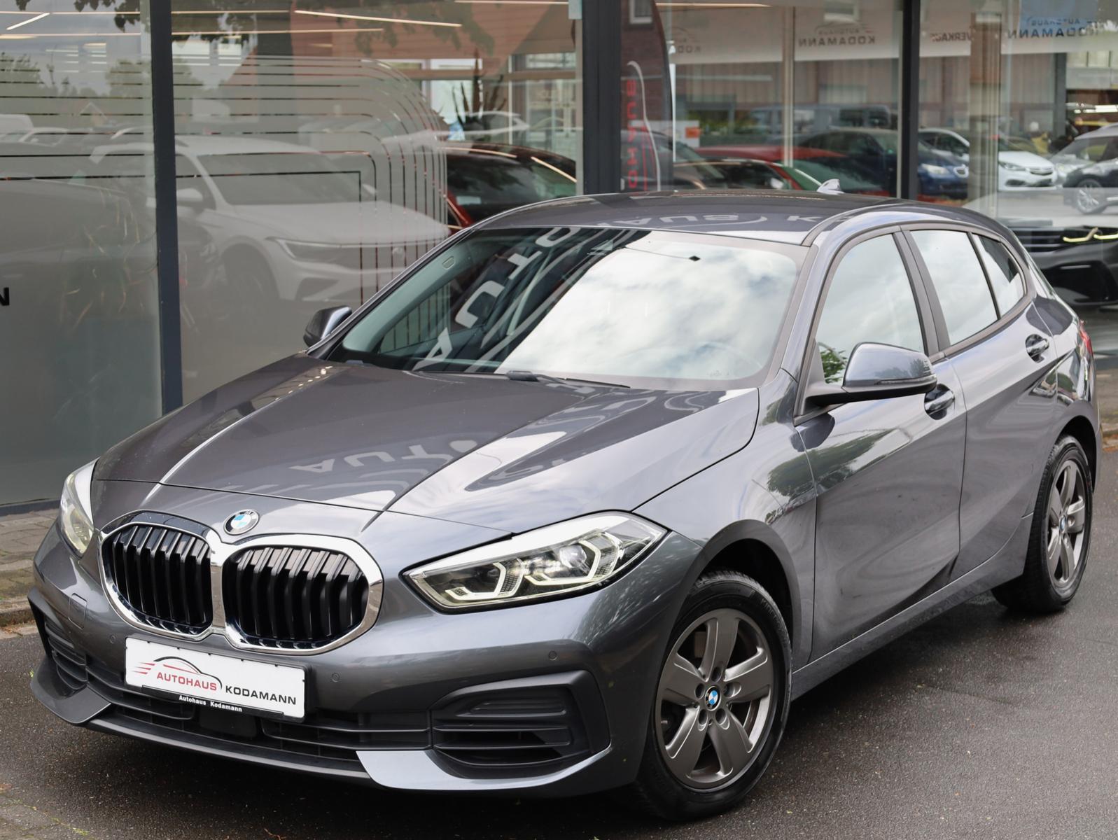 BMW 118 Advantage*Tempomat*Live Cockpit*CarPlay*LED