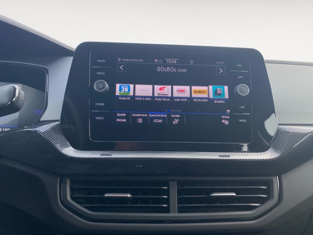 Fahrzeugabbildung Volkswagen T-Cross 1.0 TSI  DSG Life ACC LED