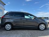 Ford Grand C- Grand C-MAX Titanium/Automatik/Euro 6 - Ford Grand C-Max mit Diesel-Antrieb: Kleinbus
