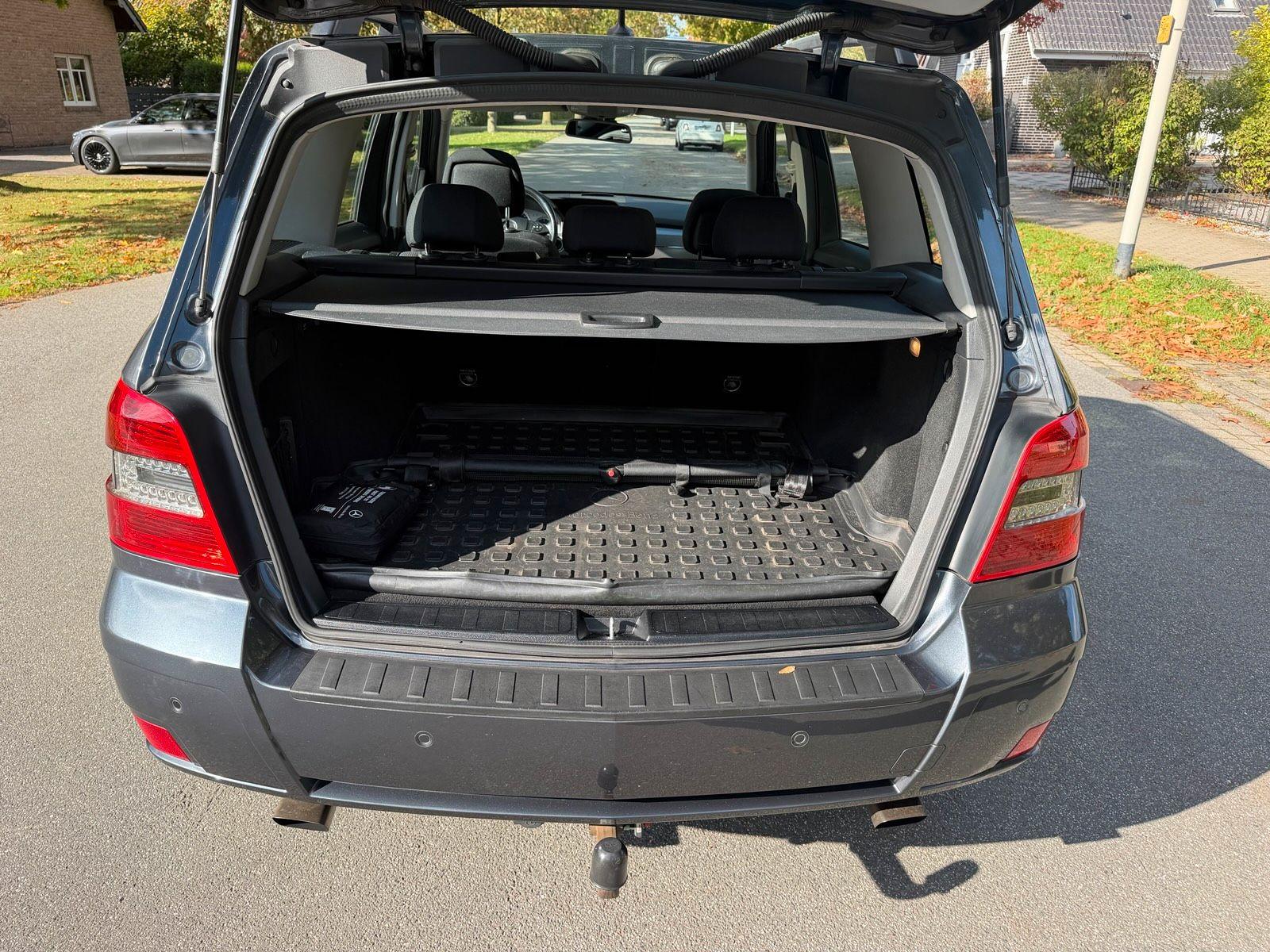 Mercedes-Benz GLK250 2010 — photo 7
