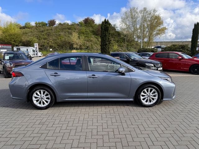 Toyota Corolla  1.5 Sedan