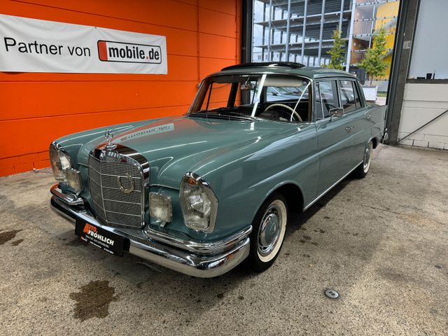 Mercedes-Benz 220Sb W111 Heckflosse Schiebedach MB Tex