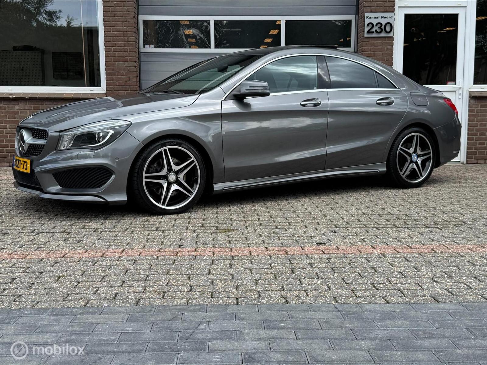 Mercedes-Benz CLA-klasse 250 AMG AUT LEDER/PANO/NAVI/PDC