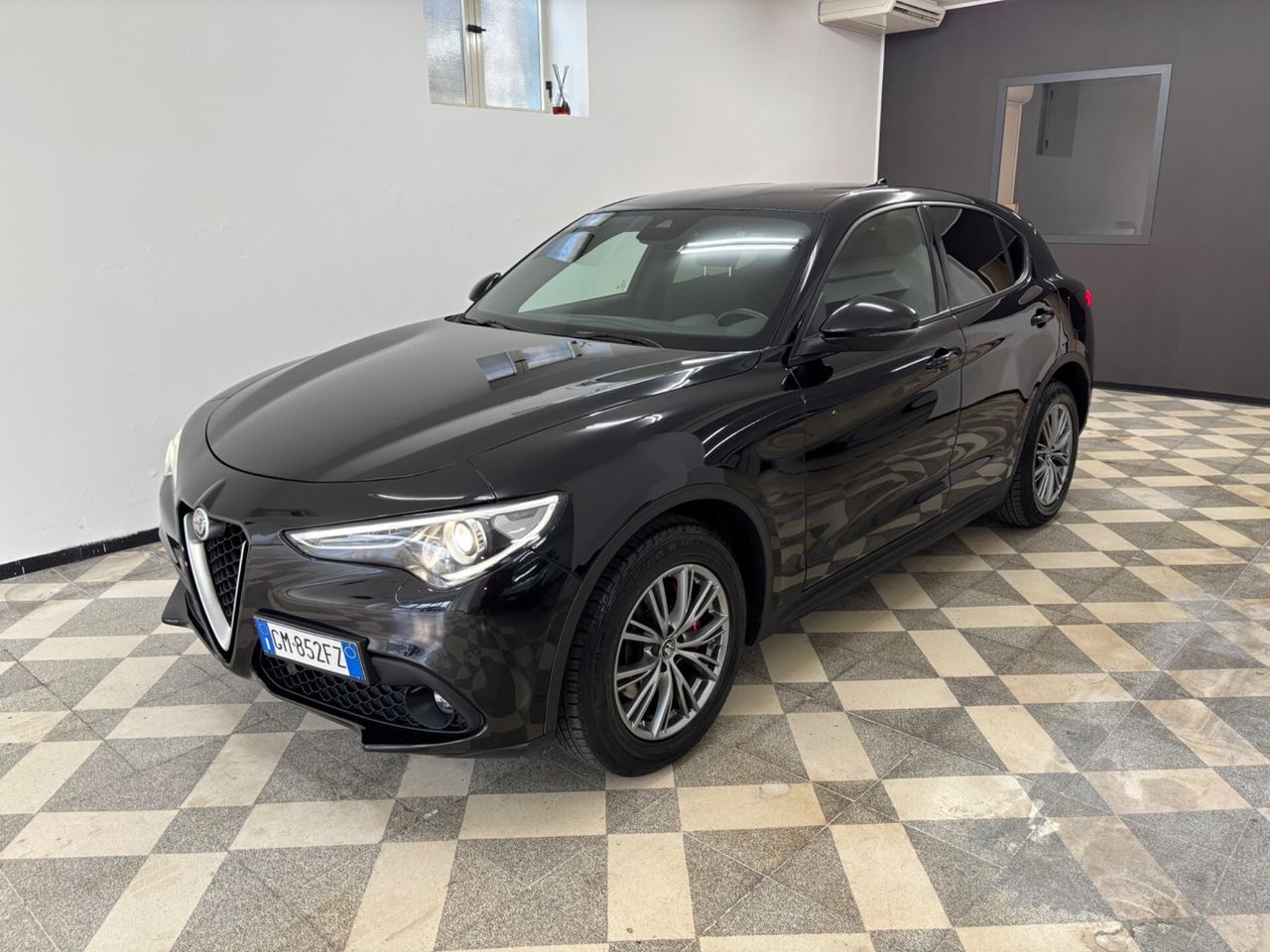 Other Alfa Romeo Stelvio 2023 2.2 Turbodiesel 190 CV A imagem 2