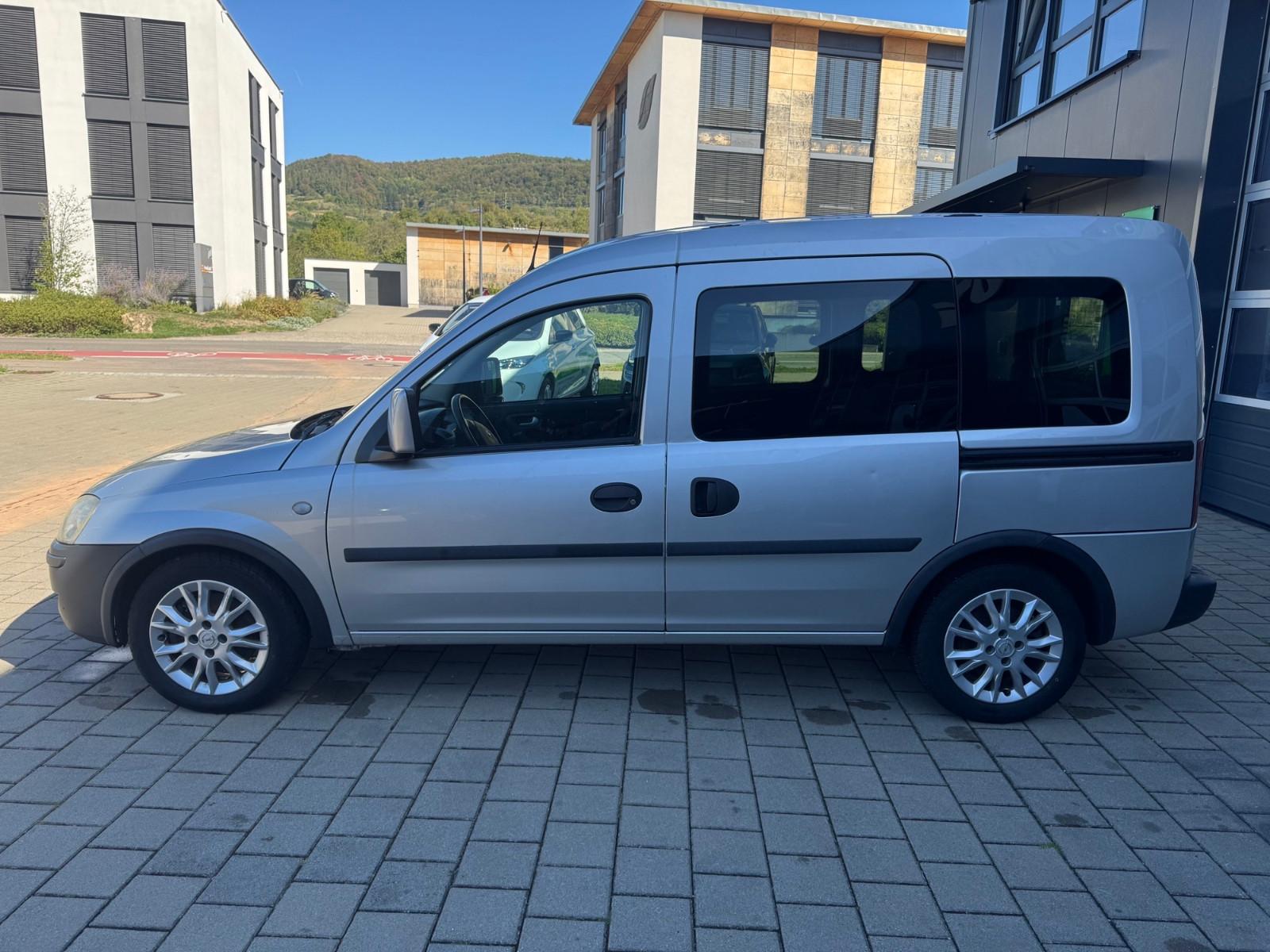 Opel Combo 2011 — engine 1.248 cm³, 75 HP (55kW)